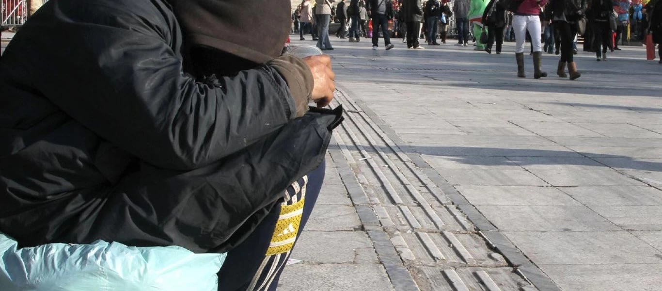 H UNI-CREDIT προβλέπει ελληνική οικονομική κατάρρευση: «Έρχεται ύφεση 18,5% στην Ελλάδα!» - Η μεγαλύτερη στην Ευρωζώνη